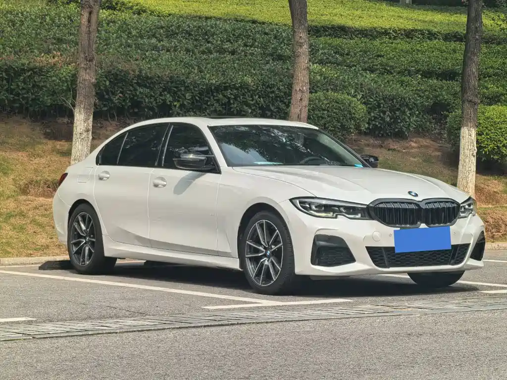 BMW 3 Series 2021