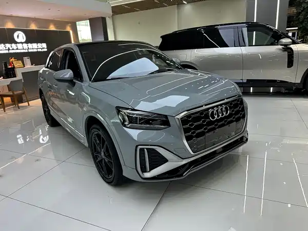 Audi Q2L 2024