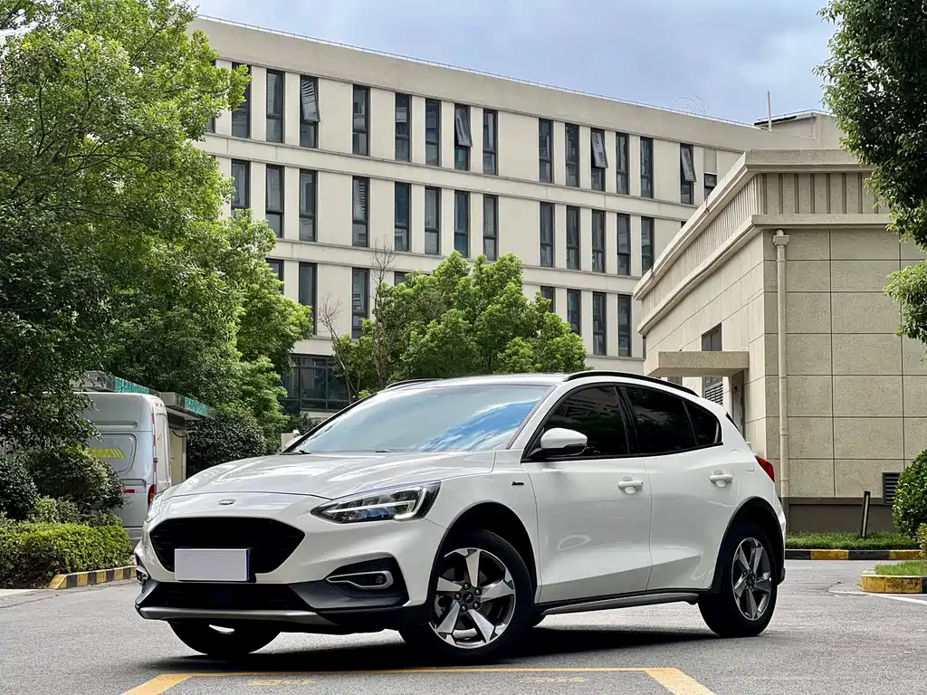 Ford Fox Active 2021 — фото 1