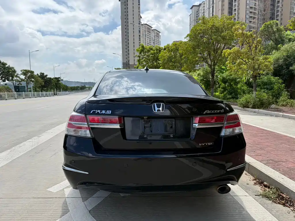 Honda Accord 2013 — фото 11