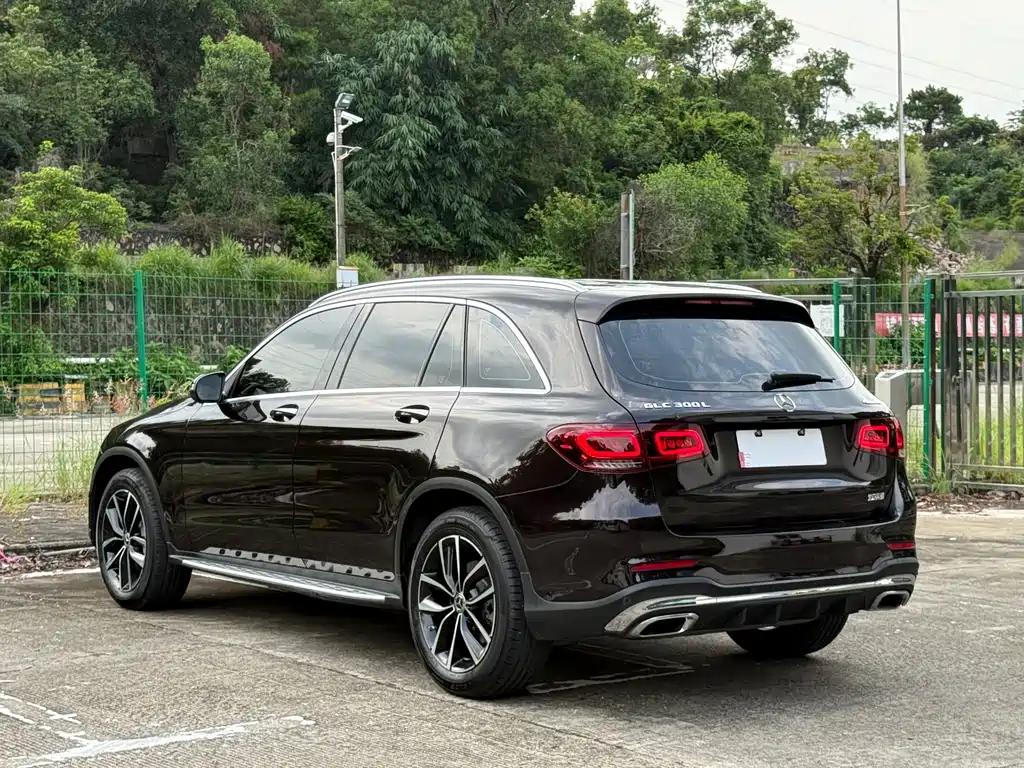 Mercedes-Benz GLC 2021 — фото 14