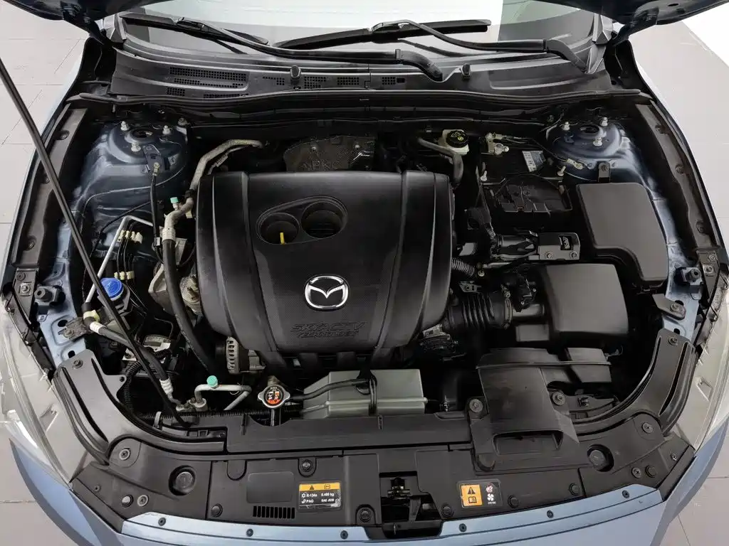 Mazda 3 Axela 2014