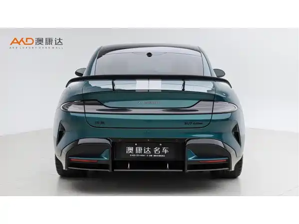 Xiaomi SU7 Ultra 2025