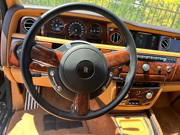 Rolls-Royce Phantom 2015