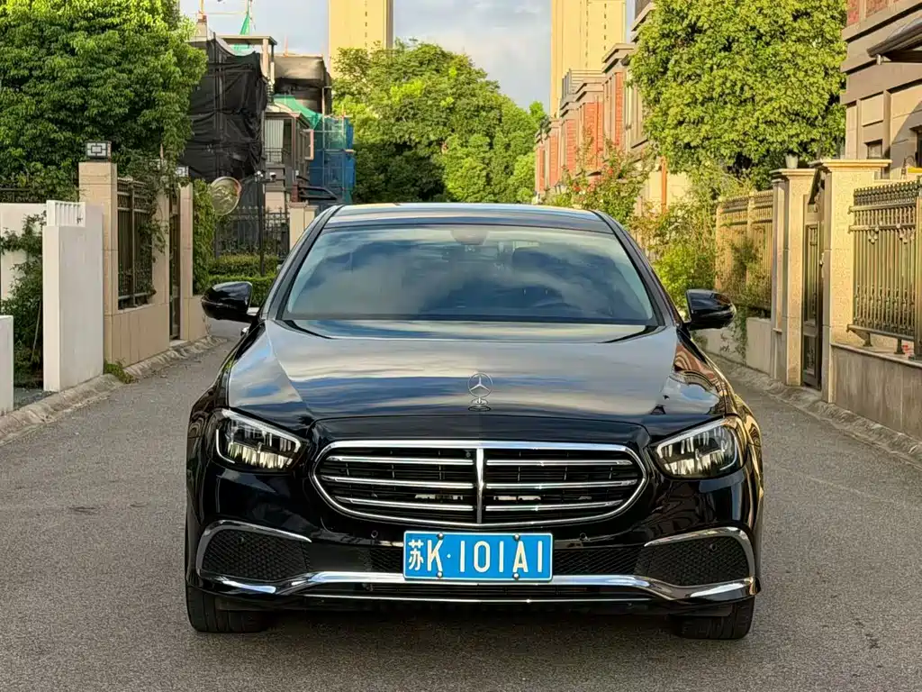 Mercedes-Benz E-Class 2021