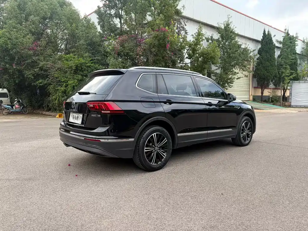 Volkswagen Tiguan L 2021