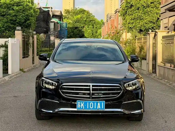 Mercedes-Benz E-Class 2021