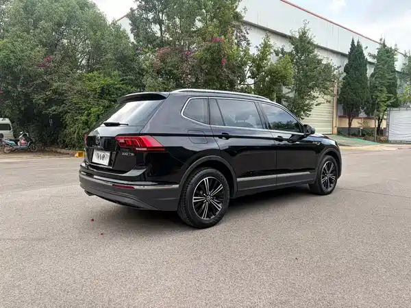 Volkswagen Tiguan L 2021