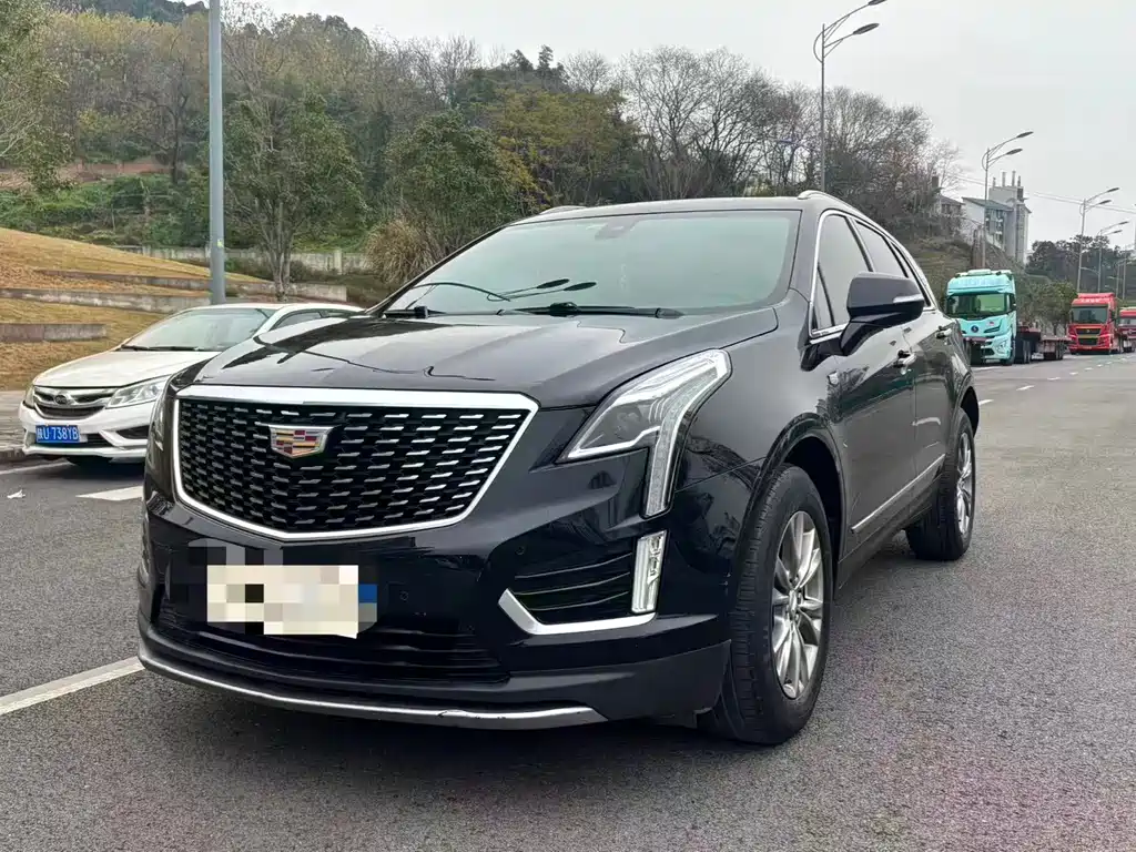 Cadillac XT5 2021 — фото 1
