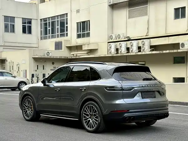 Porsche Cayenne 2020