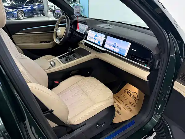 Geely Xingyue L 2025