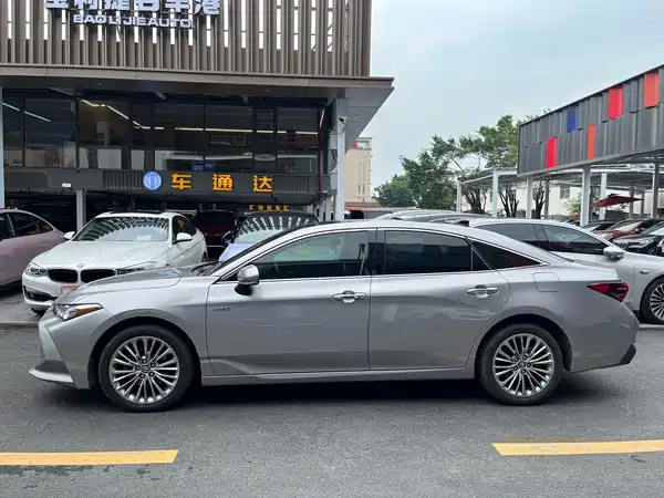 Toyota Avalon 2022