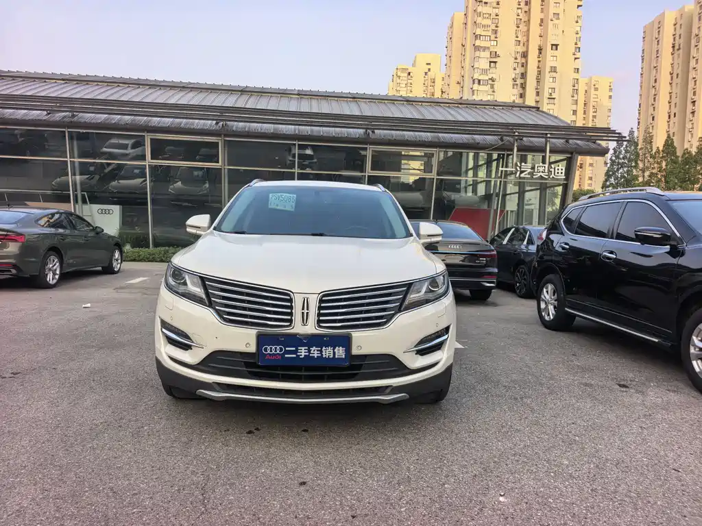 Lincoln MKC 2017