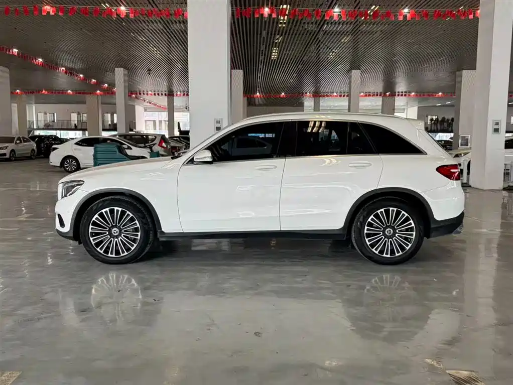 Mercedes-Benz GLC 2018 — фото 4