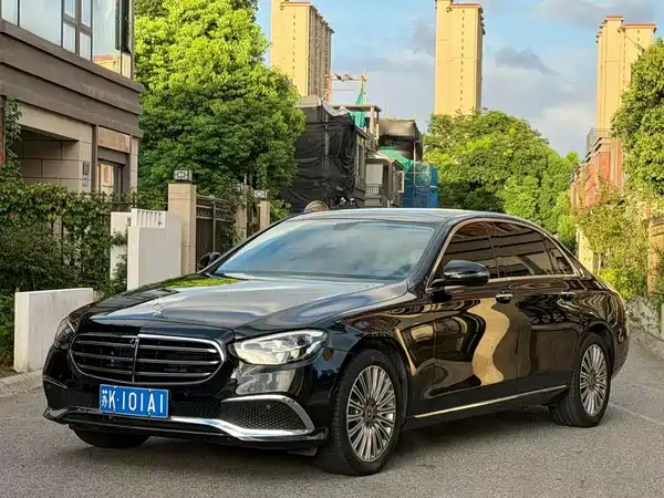 Mercedes-Benz E-Class 2021