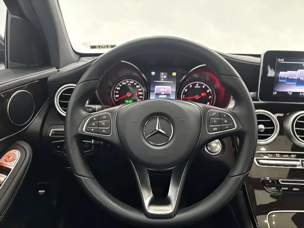 Mercedes-Benz GLC 2019 — фото 15