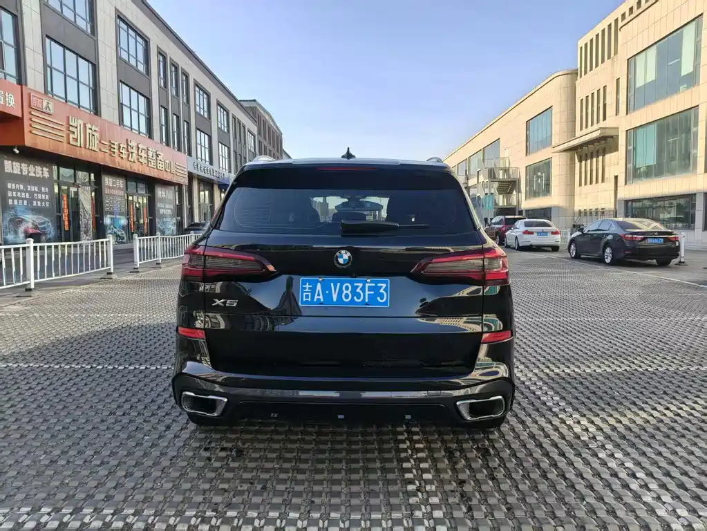 BMW X5 2023 — фото 10