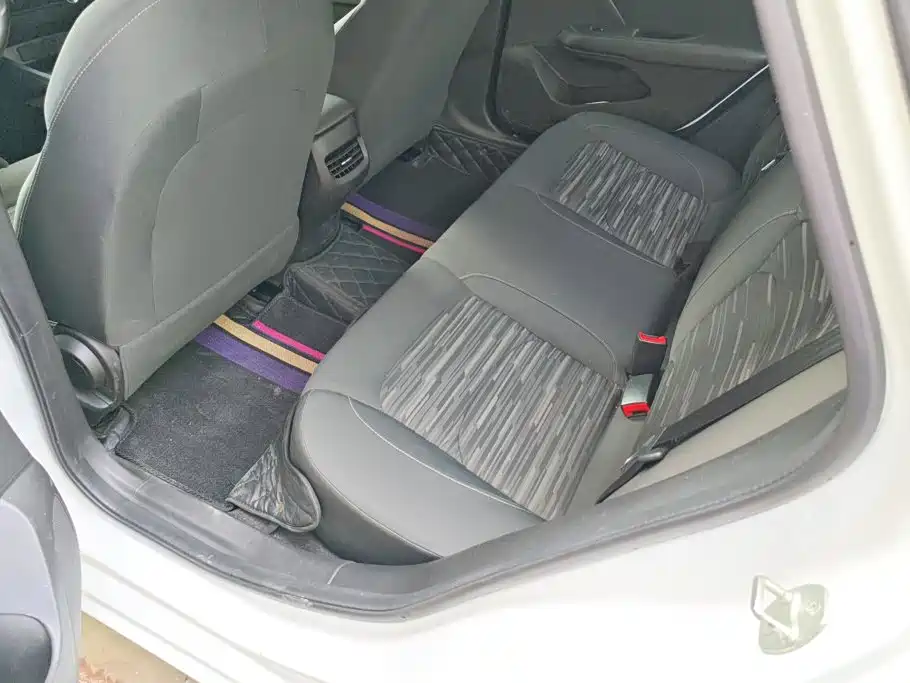 Chevrolet Monza 2023 — фото 11