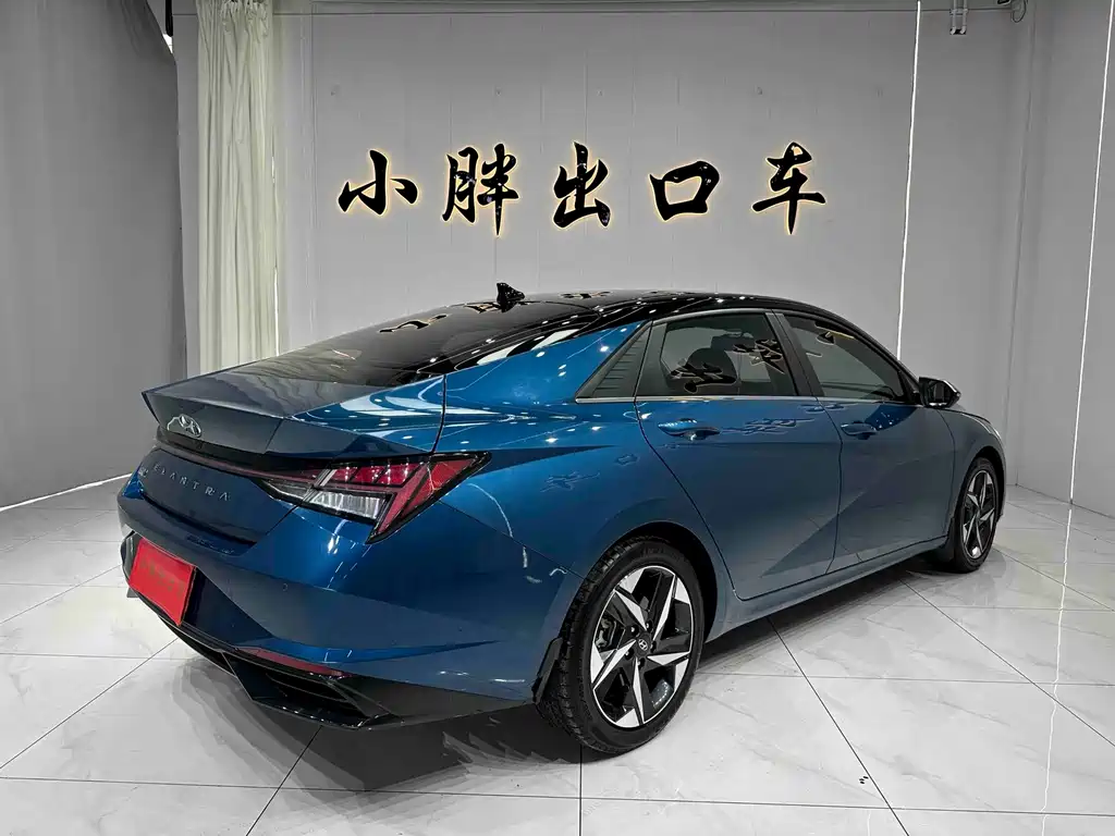 Hyundai Elantra 2022
