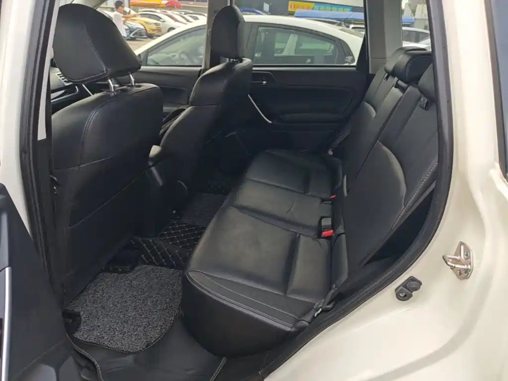 Subaru Forester 2016 — фото 17