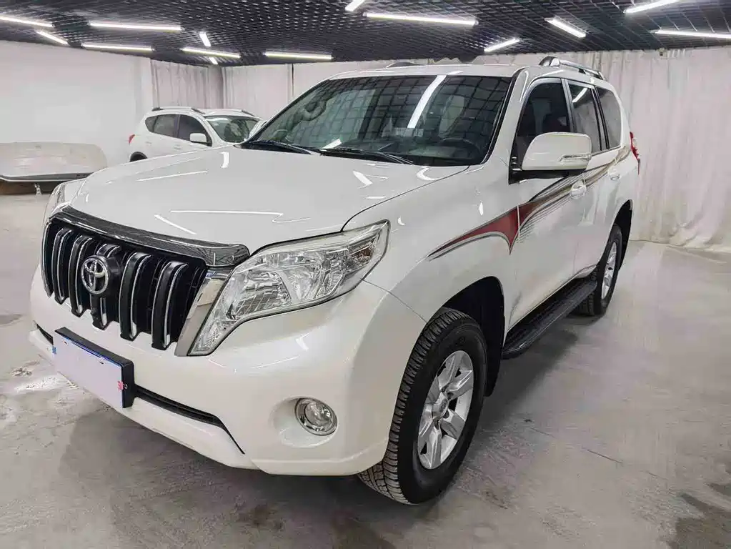 Toyota Prado 2017 — фото 1