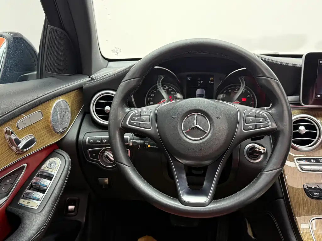 Mercedes-Benz GLC Coupe 2018 — фото 13