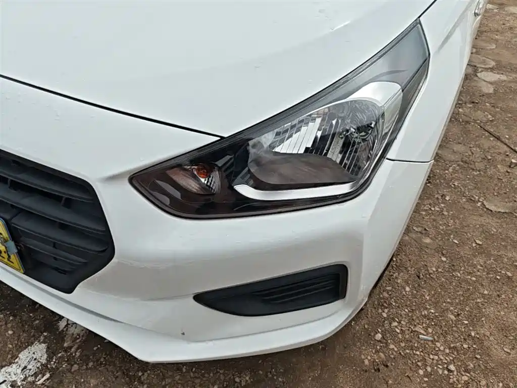 Hyundai Verna 2020 — фото 24