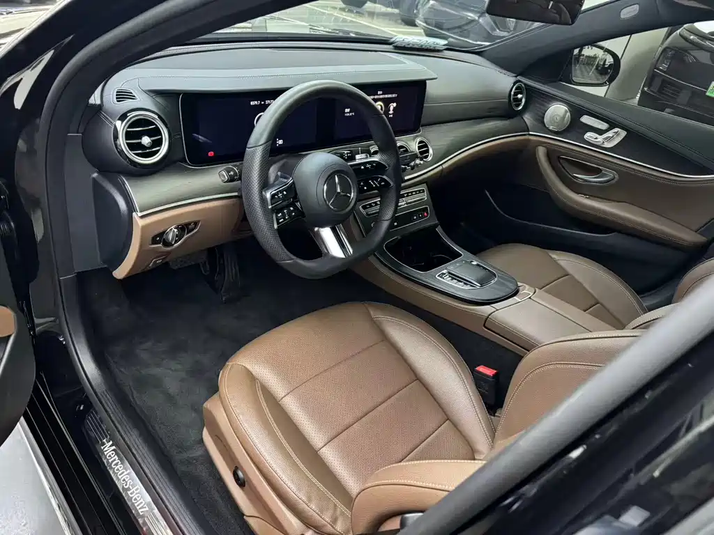 Mercedes-Benz E-Class 2022