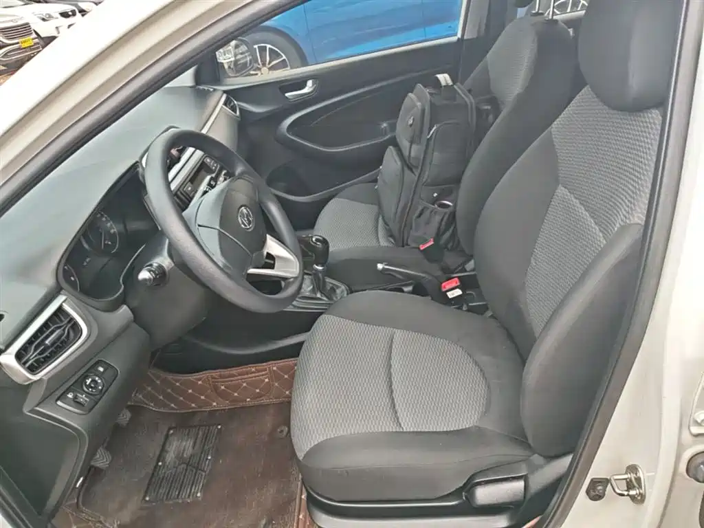 Hyundai Verna 2020 — фото 15