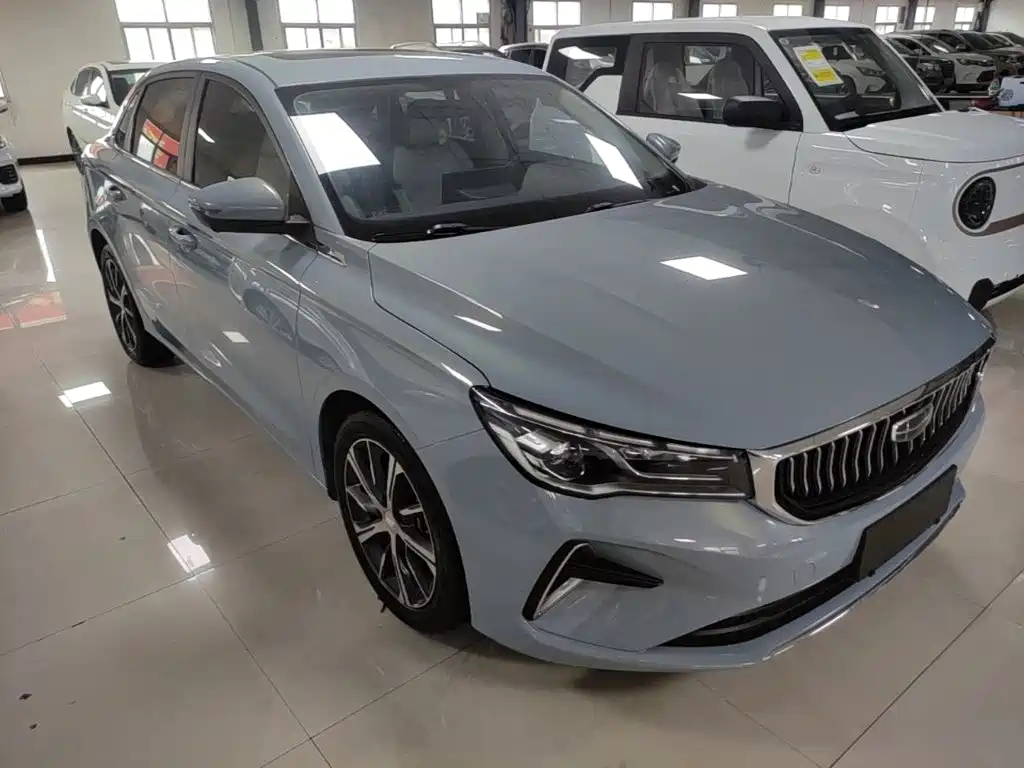 Geely Emgrand 2023