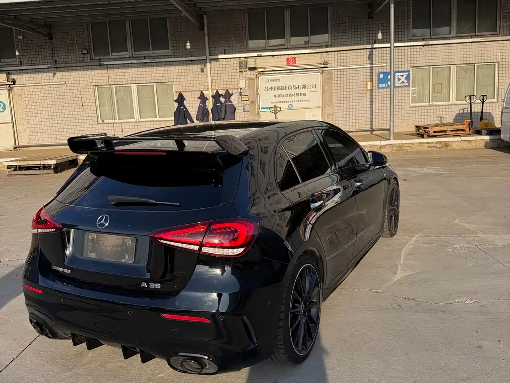 Mercedes-Benz A-Class AMG 2022 — фото 11