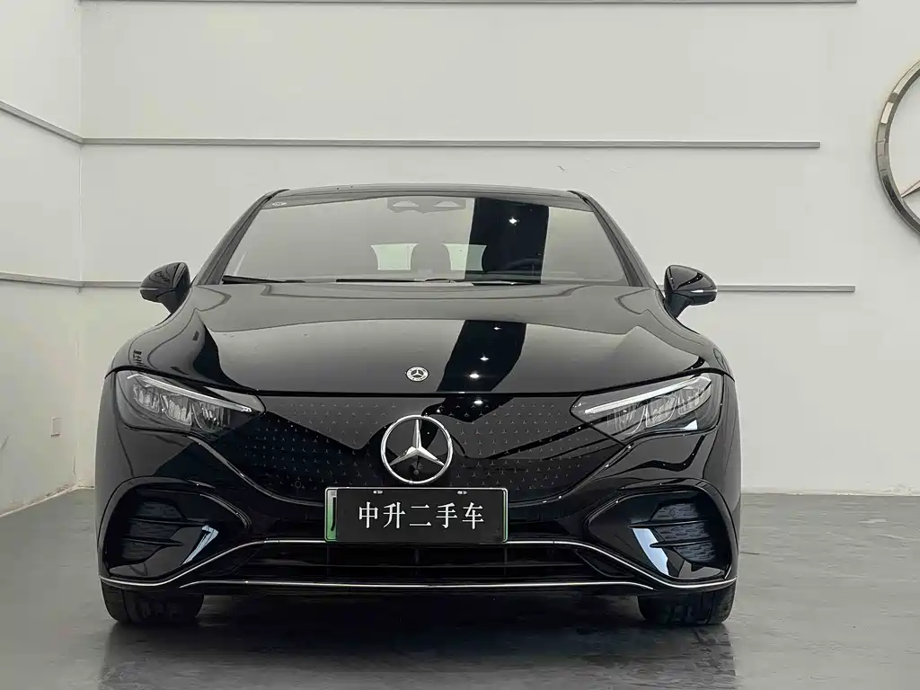 Mercedes-Benz EQE 2025