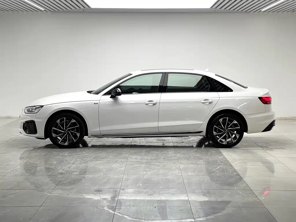 Audi A4L 2023