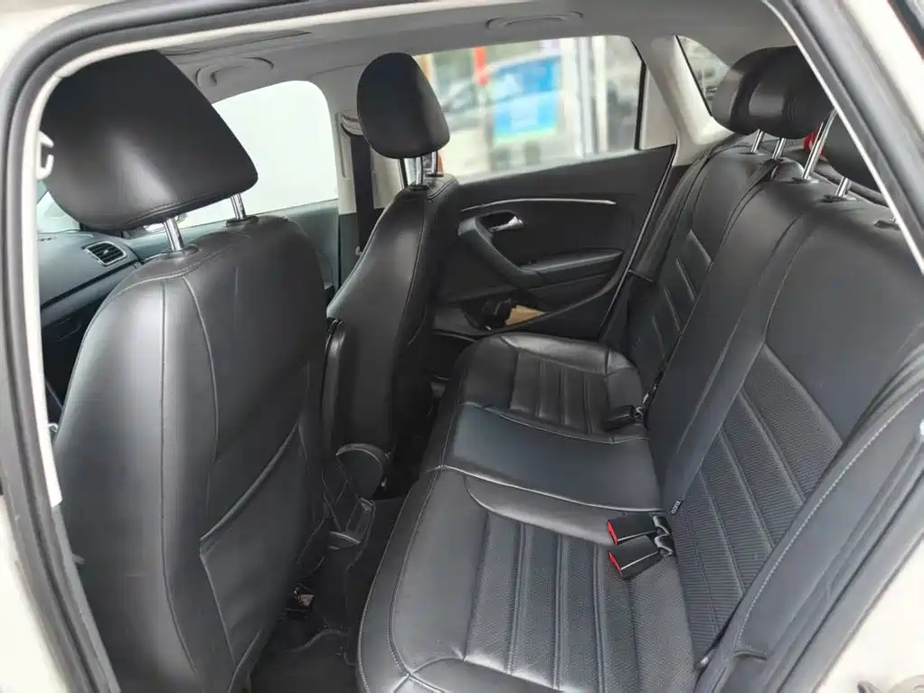 Volkswagen Polo 2016