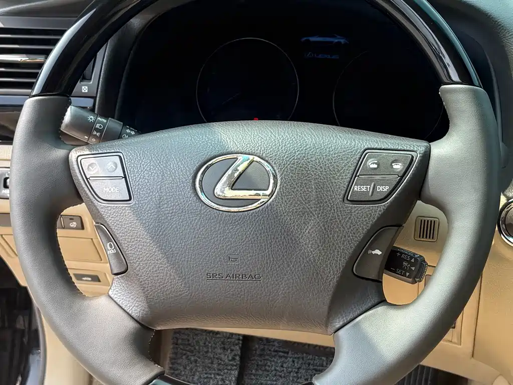 Lexus LS 2009