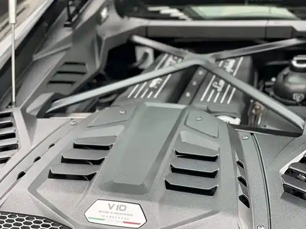 Lamborghini Huracan 2021