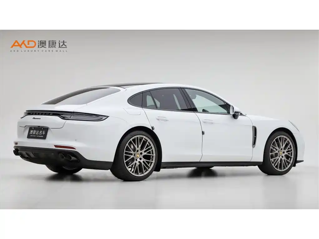 Porsche Panamera 2024