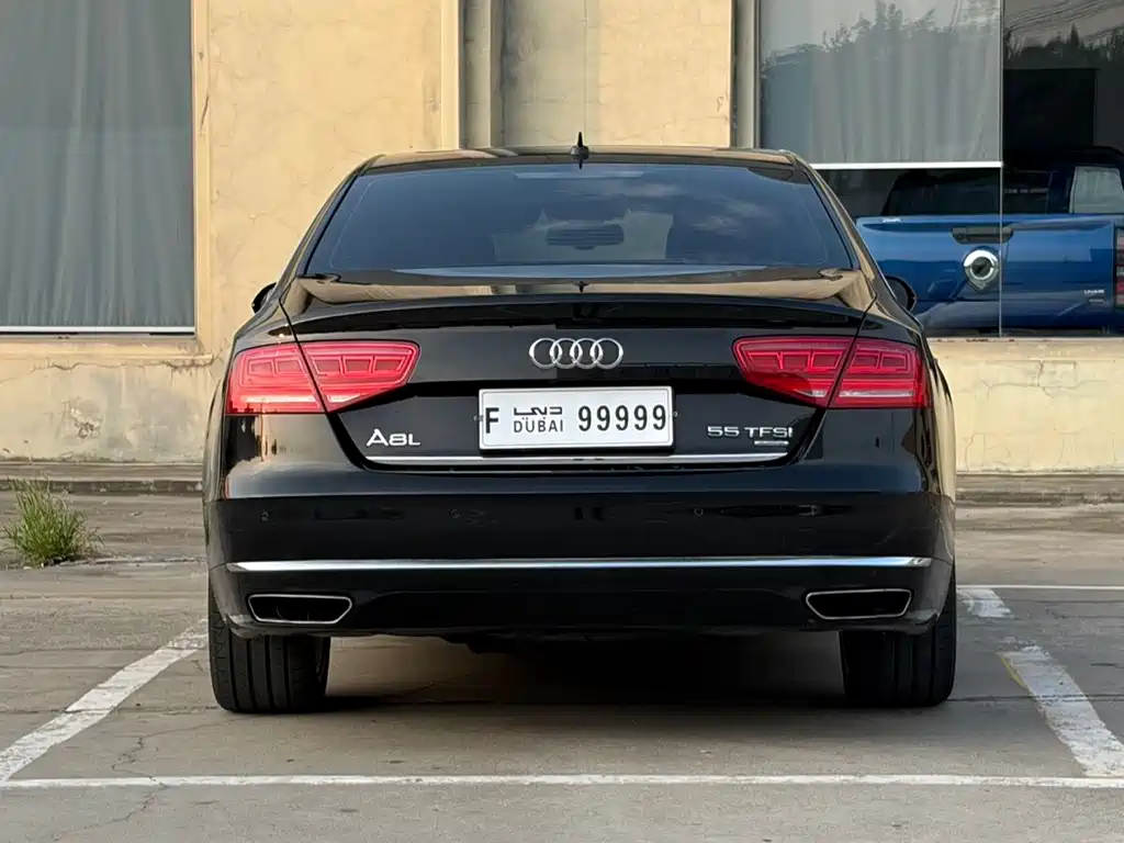 Audi A8 2013 — фото 12