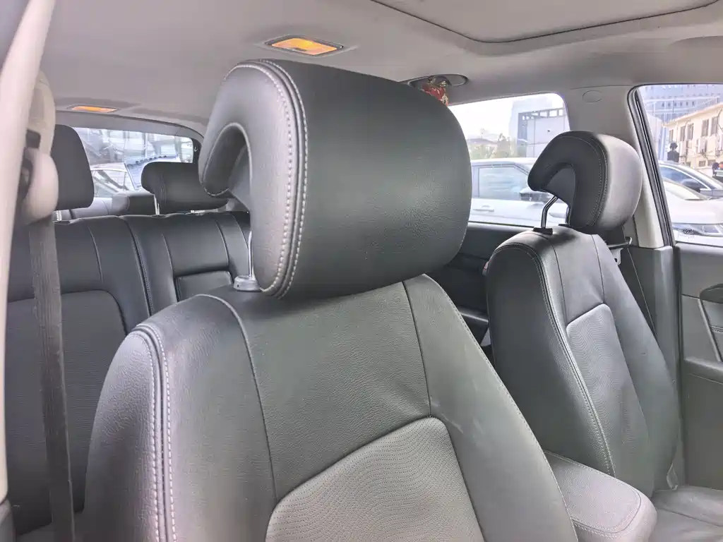 Chevrolet Captiva 2016 — фото 12