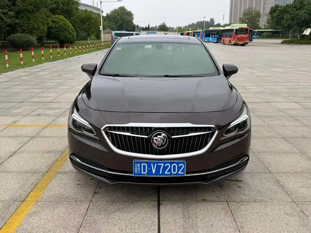Buick LaCrosse 2019 — фото 2