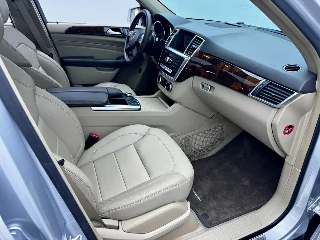 Mercedes-Benz M-Class 2012 — фото 18