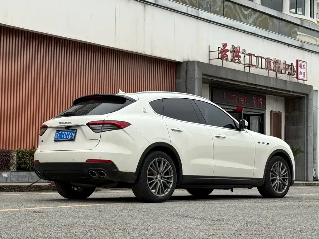 Maserati Levante 2021 — фото 7