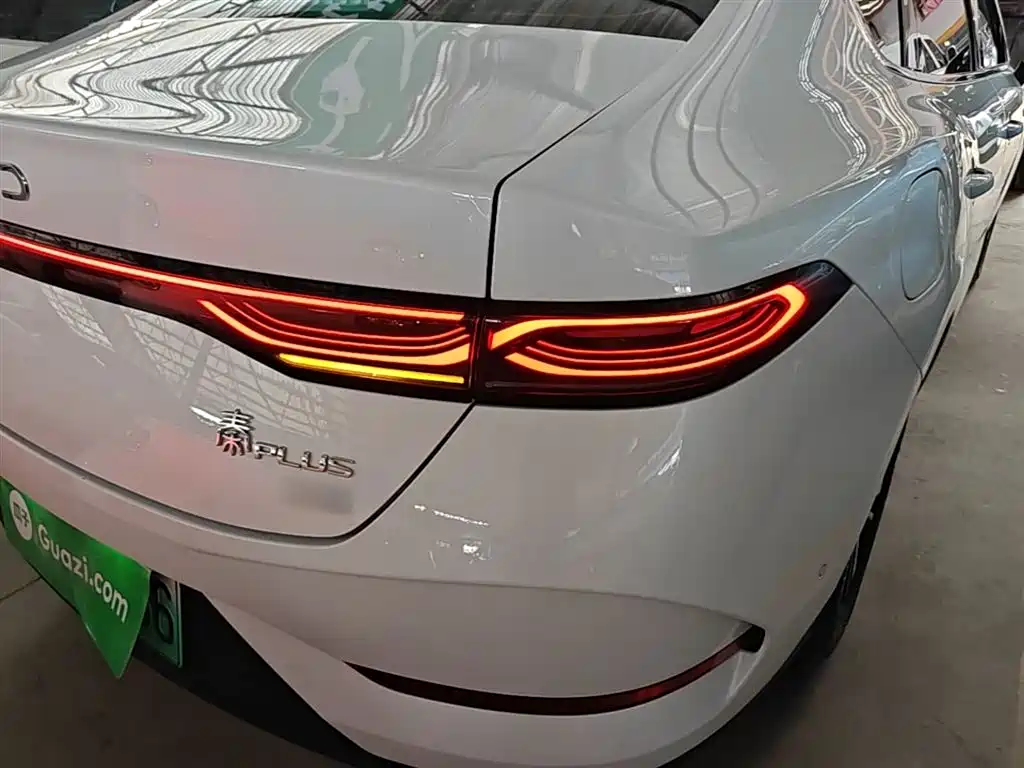 BYD Qin PLUS 2025 — фото 8
