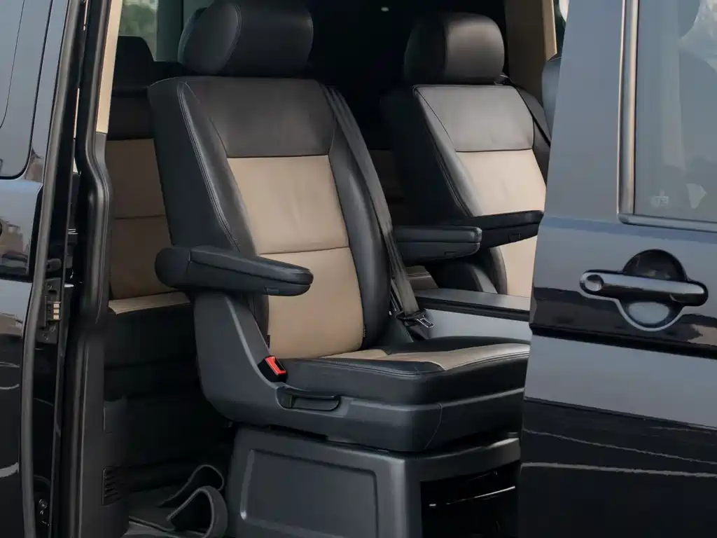 Volkswagen Multivan 2015 — фото 7
