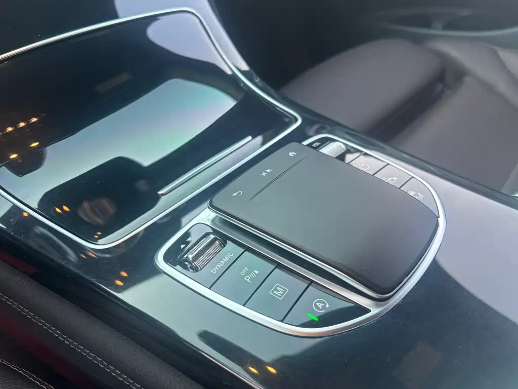 Mercedes-Benz GLC 2020 — фото 16