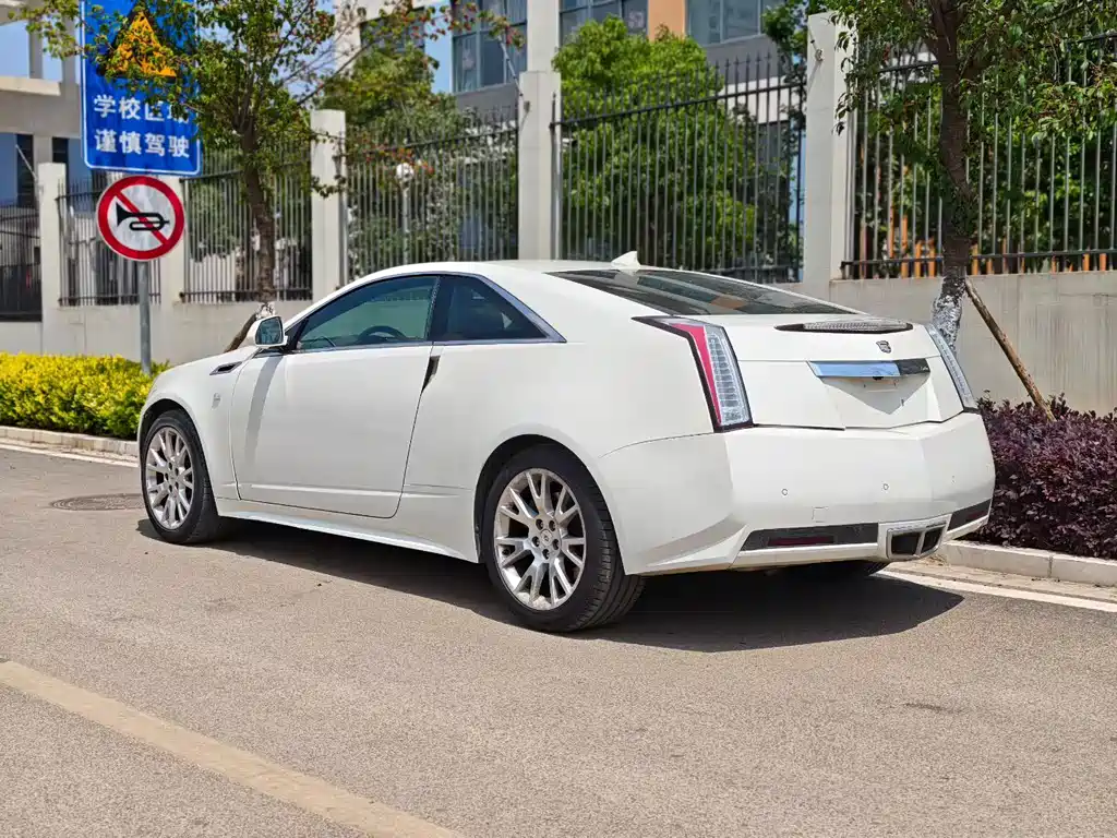 Cadillac CTS 2014 — фото 4