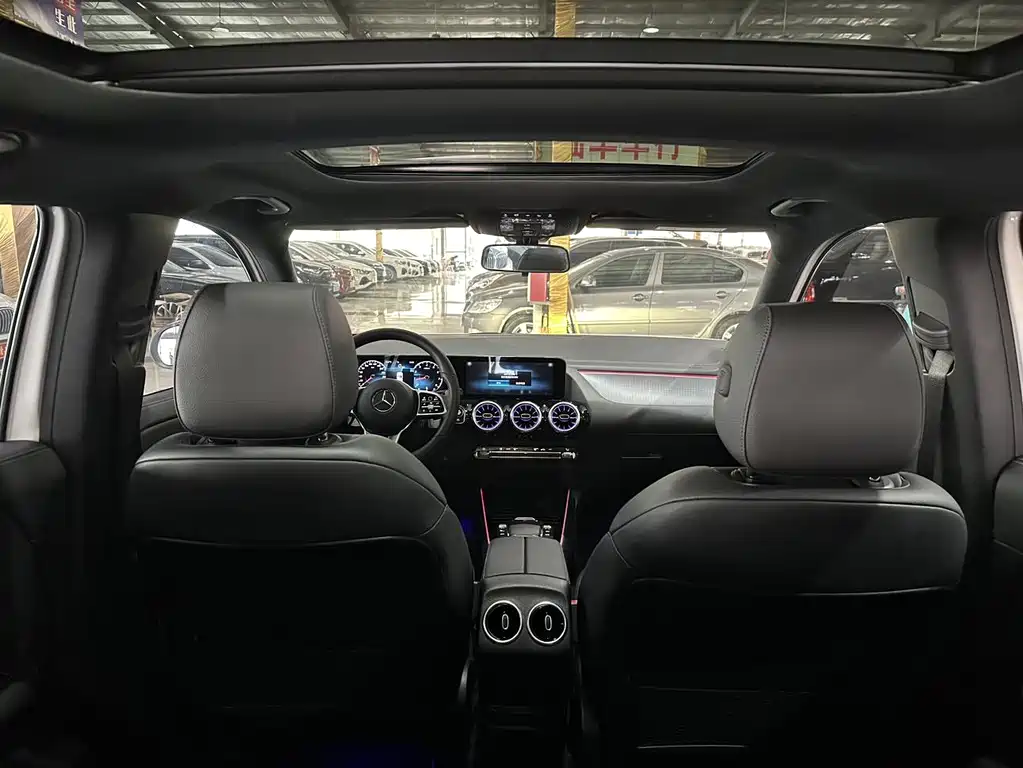 Mercedes-Benz GLA 2021
