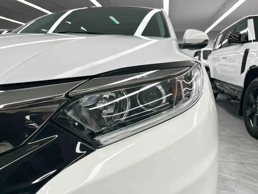 Honda Vezel 2021 — фото 19