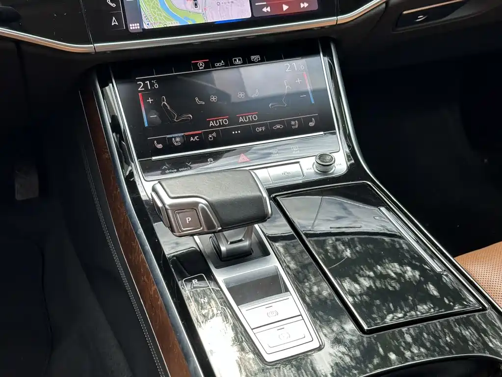 Audi A8 2020 — фото 15