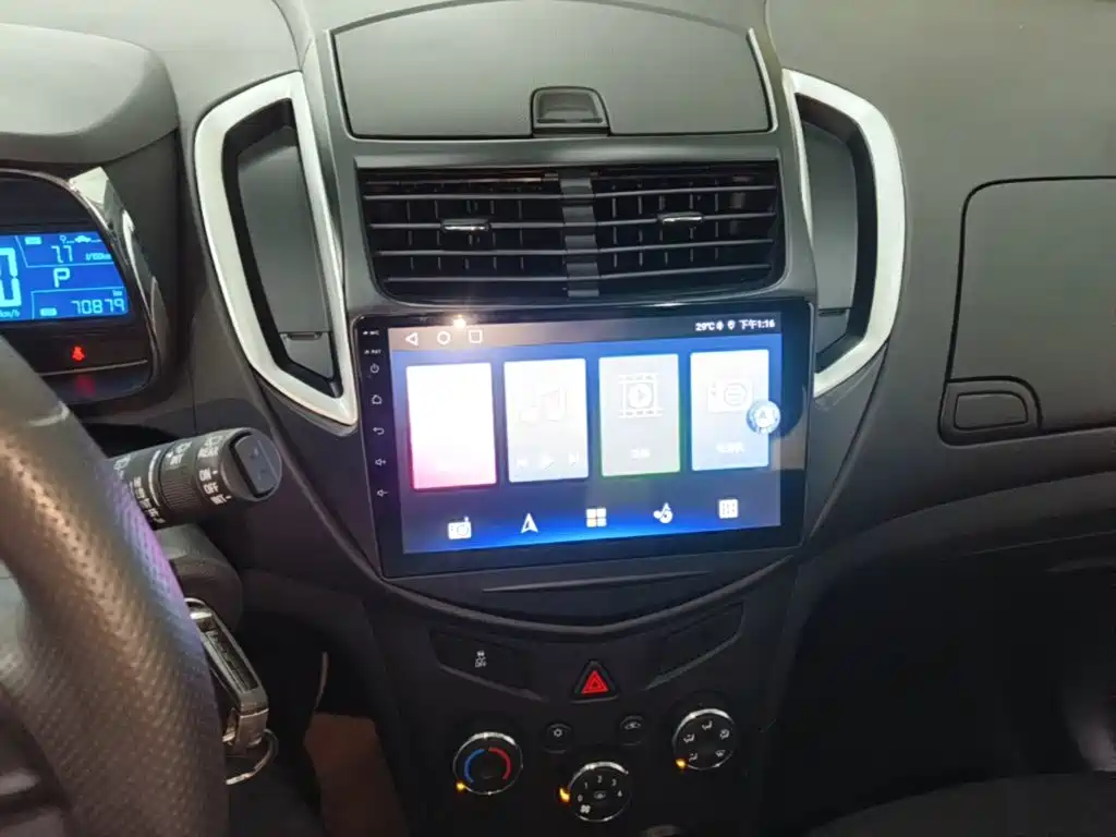 Chevrolet Trax 2015 — фото 13